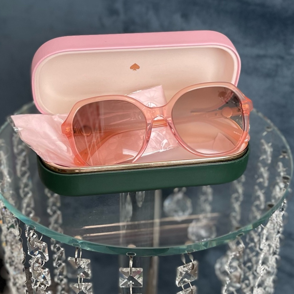 *NWOT* Kate Spade LOURDES sunglasses